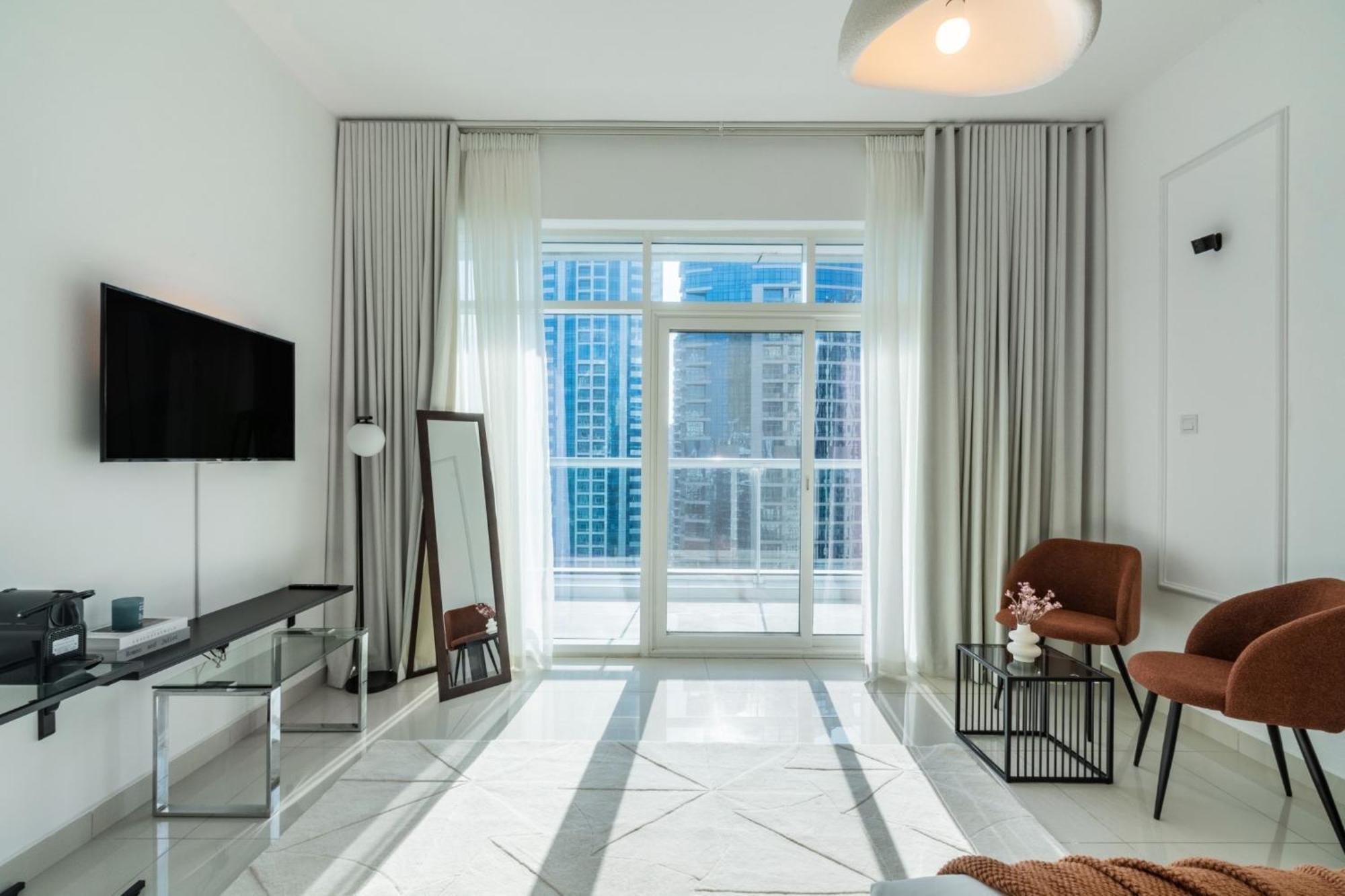 Shoresinn - Aesthetic With Marina View Apartment